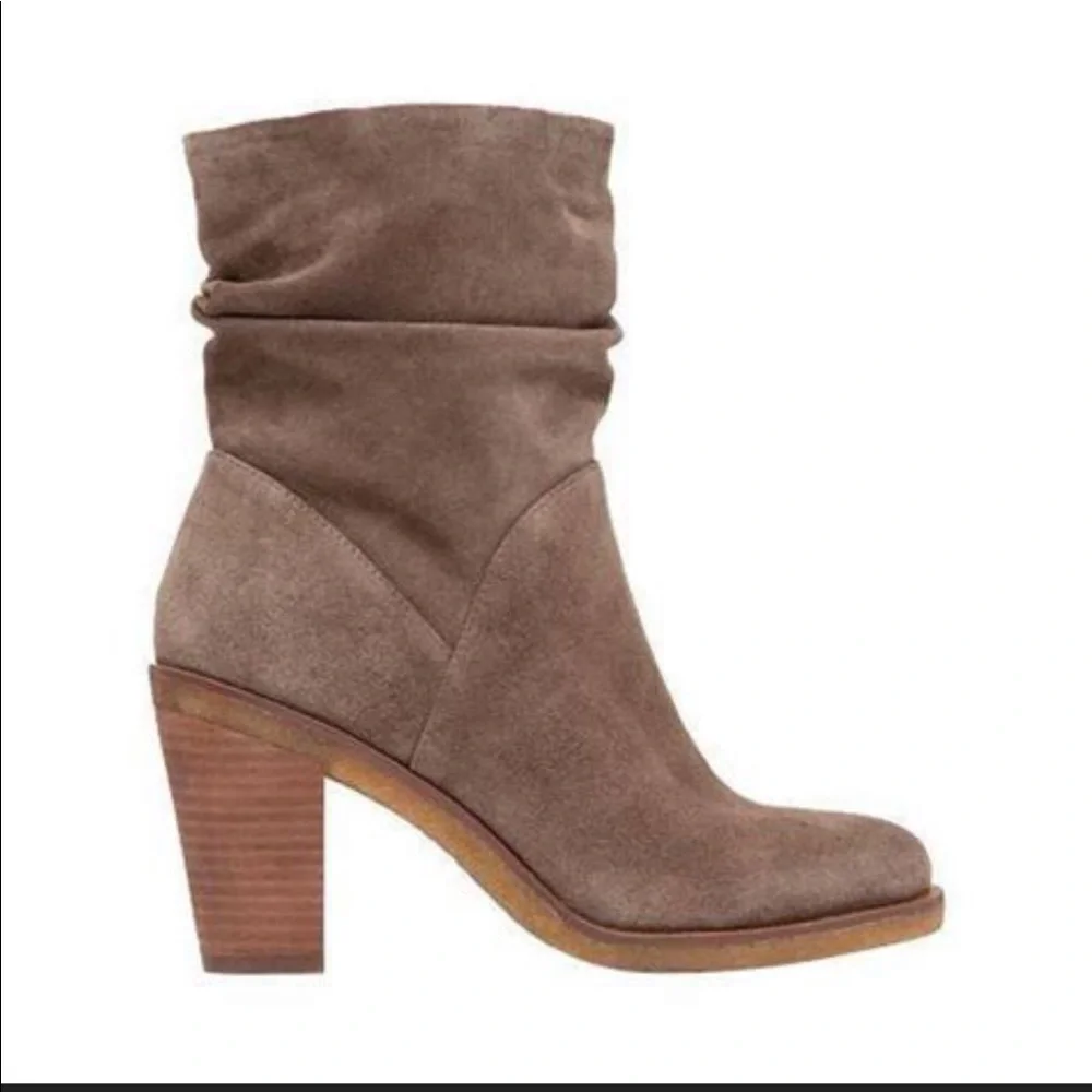 Vince Camuto Parka Suede Booties 9 Neutral Classic Casual  Bohemian Slouchy Boho - Picture 16 of 16